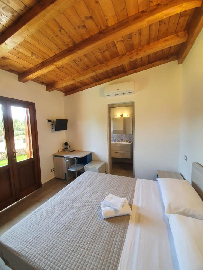 Affittacamere Samar San Teodoro  Exterior foto